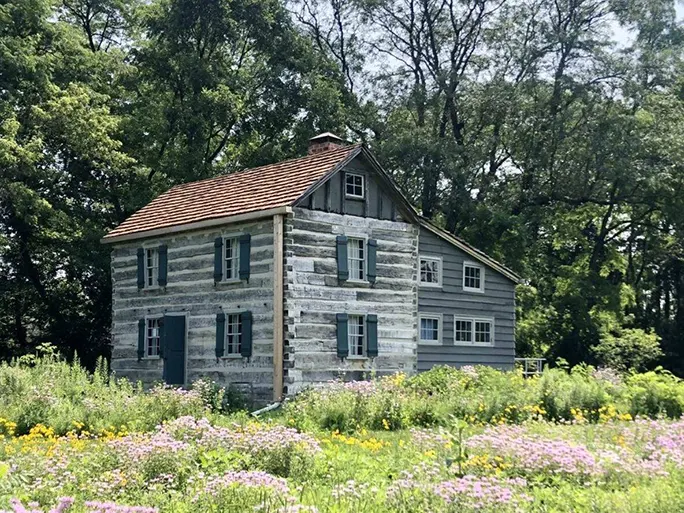 Schmidt-Burnham Log House